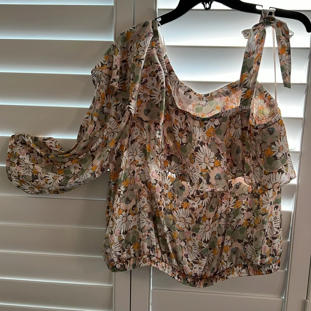 Lauren Conrad Drop Shoulder Short Set - Picture 3 of 6